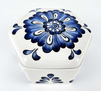 Blaue Lotusblüte Sechseckige Keramikdose – Geschenk für besondere Anlässe - Çini Evi