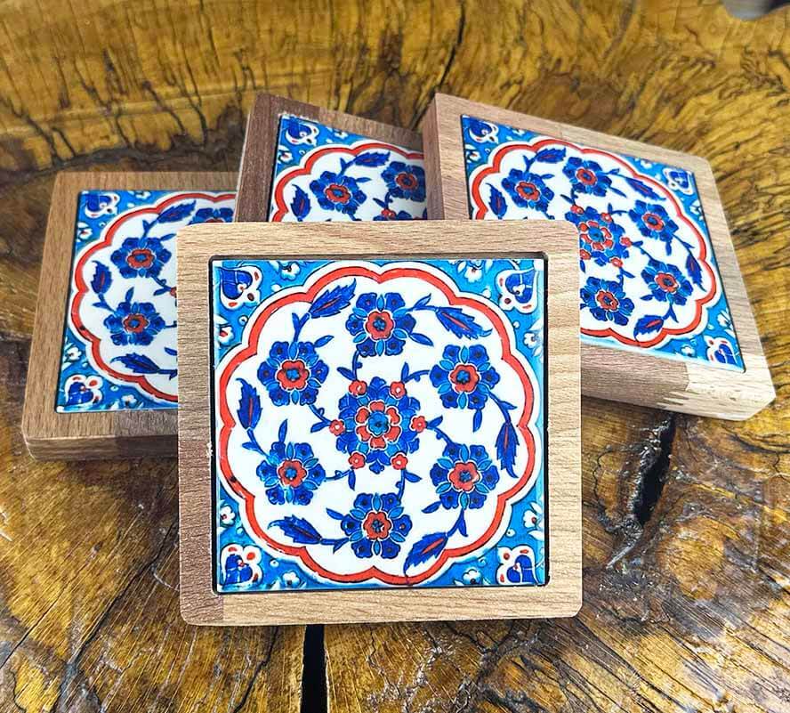 Çiçek Motifli Ahşap Bardak Altlığı Takımı - 1