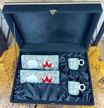 Iznik-Kaffee-Präsentationsset mit drei roten Tulpen – Elitäre Präsentation - 4
