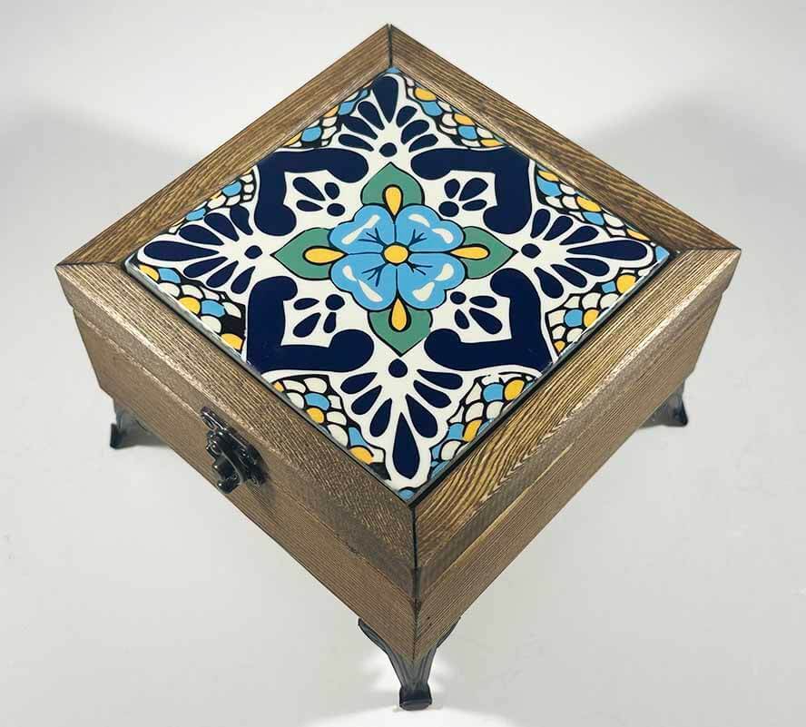 Geometrik Çiçek Motifli Ahşap Takı Kutusu - 1