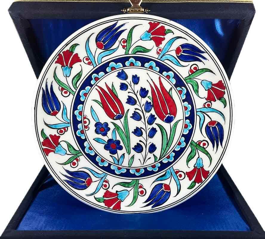 İznik Çini Tabak | Lale ve Karanfil Bahçesi Desenli 18 cm - 1