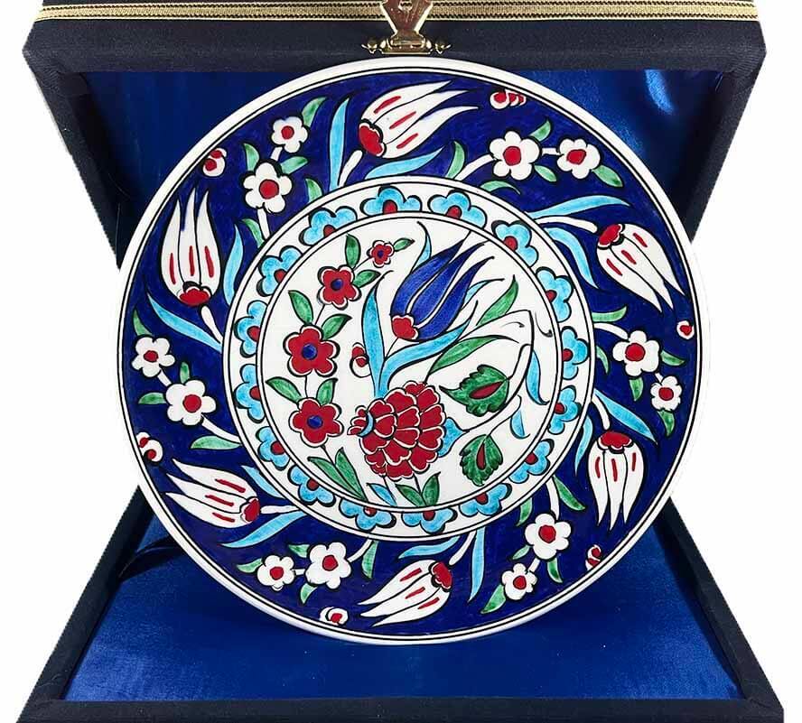 İznik Çini Tabak | Nar Çiçeği ve Lale Bahçesi Desenli 18 cm - 1