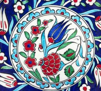 İznik Çini Tabak | Nar Çiçeği ve Lale Bahçesi Desenli 18 cm - 3