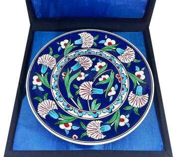 İznik Çini Tabak | Osmanlı Karanfil Bahçesi Motifli 18 cm - Çini Evi (1)