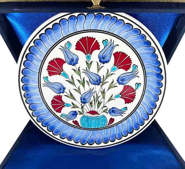 Karanfil Bahçesi İznik Çini Tabak 25cm - 1