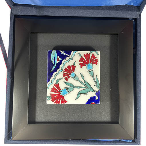 Karanfil Motifli Paspartulu İznik çini Plaket - 2