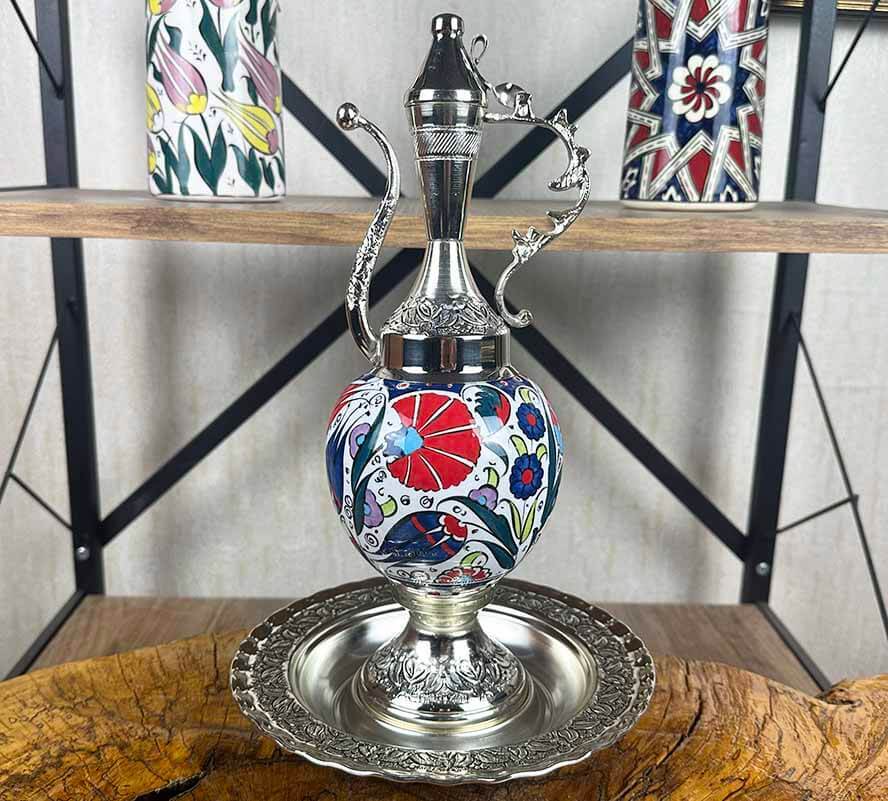Kırmızı Karanfil ve Mavi Lale Motifli Gümüş Kaplama İznik Çini İbrik Seti - 1