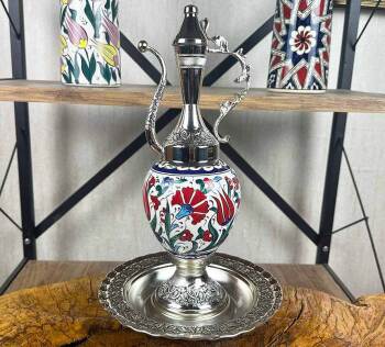Kırmızı Lale ve Karanfil Motifli Gümüş Kaplama İznik Çini İbrik Seti - 1