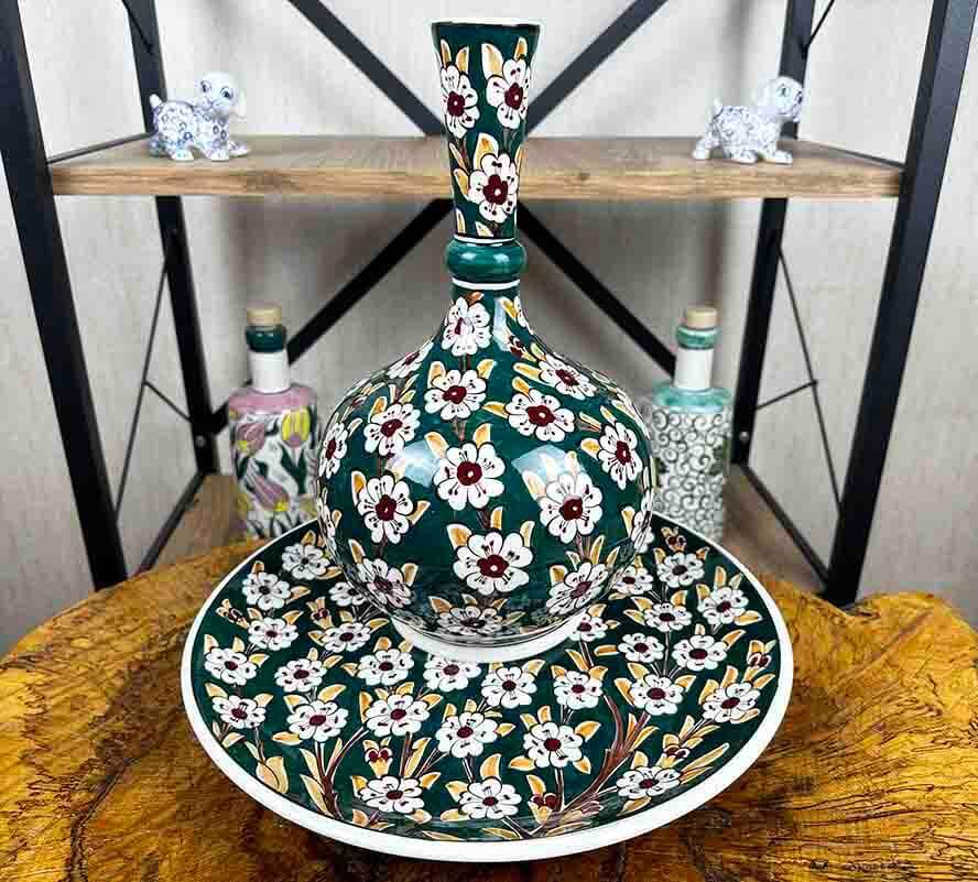 طقم مزهرية وطبق خزف إزنيق بزخرفة شجرة الحياة هدية مؤسسية - 1