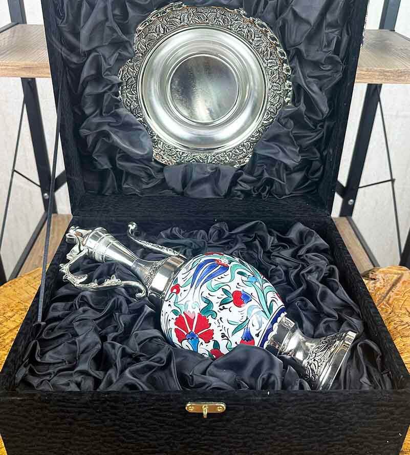 Lacivert Lale ve Kırmızı Karanfil Motifli Gümüş Kaplama İznik Çini İbrik Seti - 2
