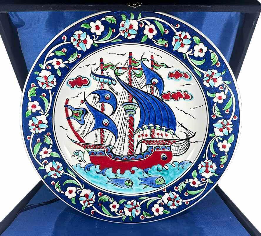 Iznik-Keramikteller mit Tulpenmotiv – Geschenk für Verlobung, Hochzeit und neue Familie - 1