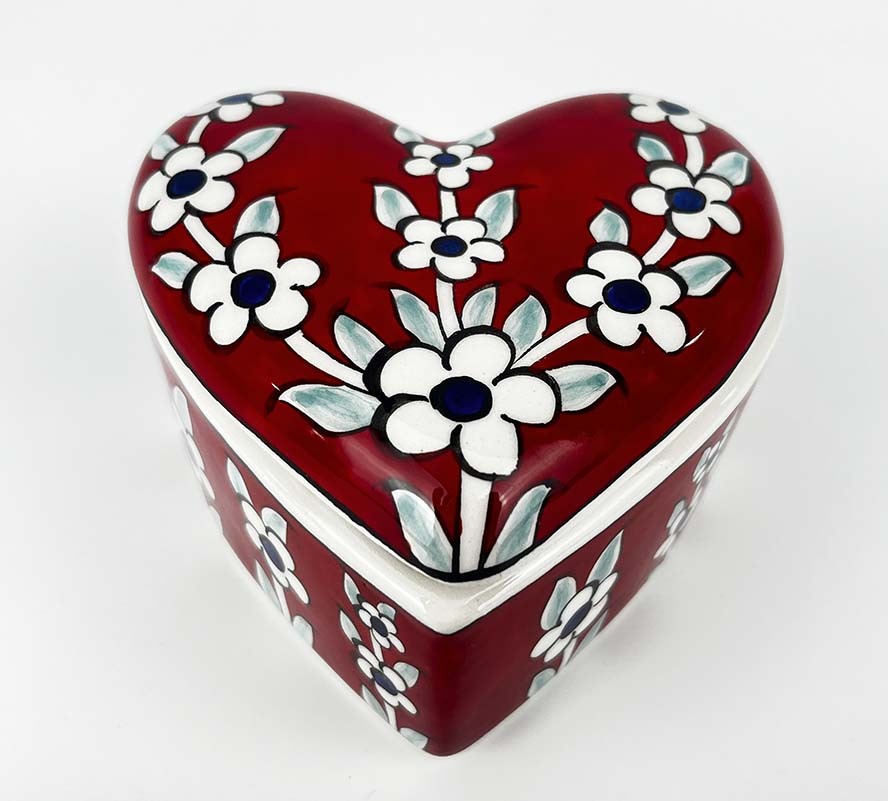 Red Floral Heart-Shaped Ceramic Jewelry Box – Romantic Gift - 1