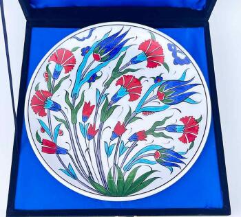 Saray Laleleri ve Karanfiller İznik Çini Tabak 25 cm | El İşi - 2