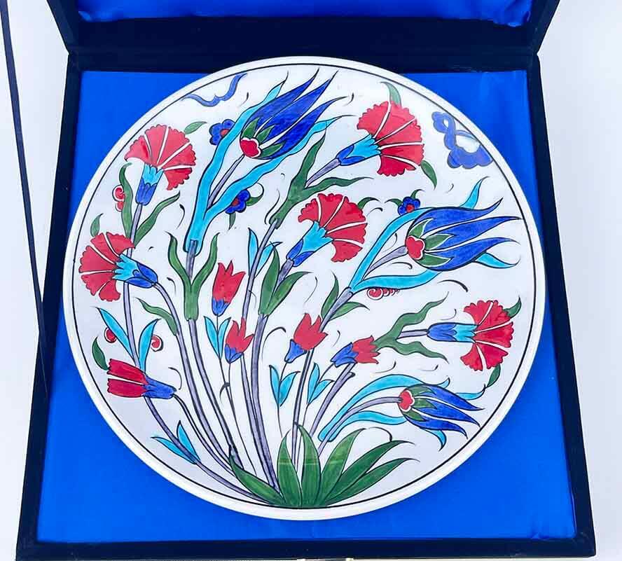 Saray Laleleri ve Karanfiller İznik Çini Tabak 25 cm | El İşi - 2