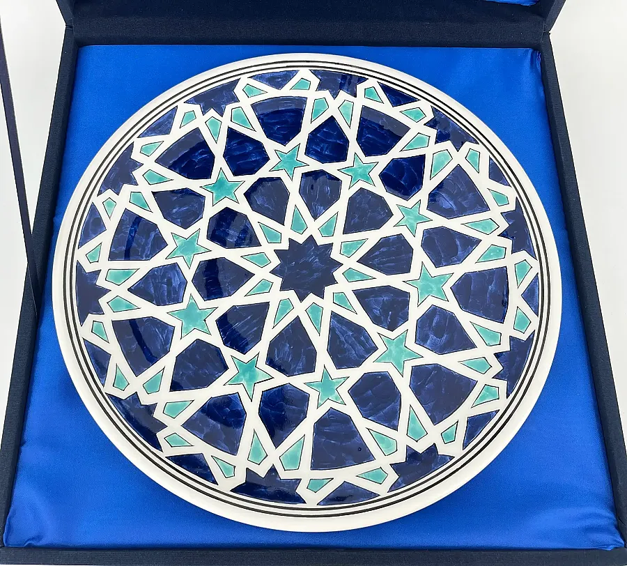 Seljuk Star-Inspired Iznik Ceramic Plate, 30 cm – Cobalt & Turquoise - 2