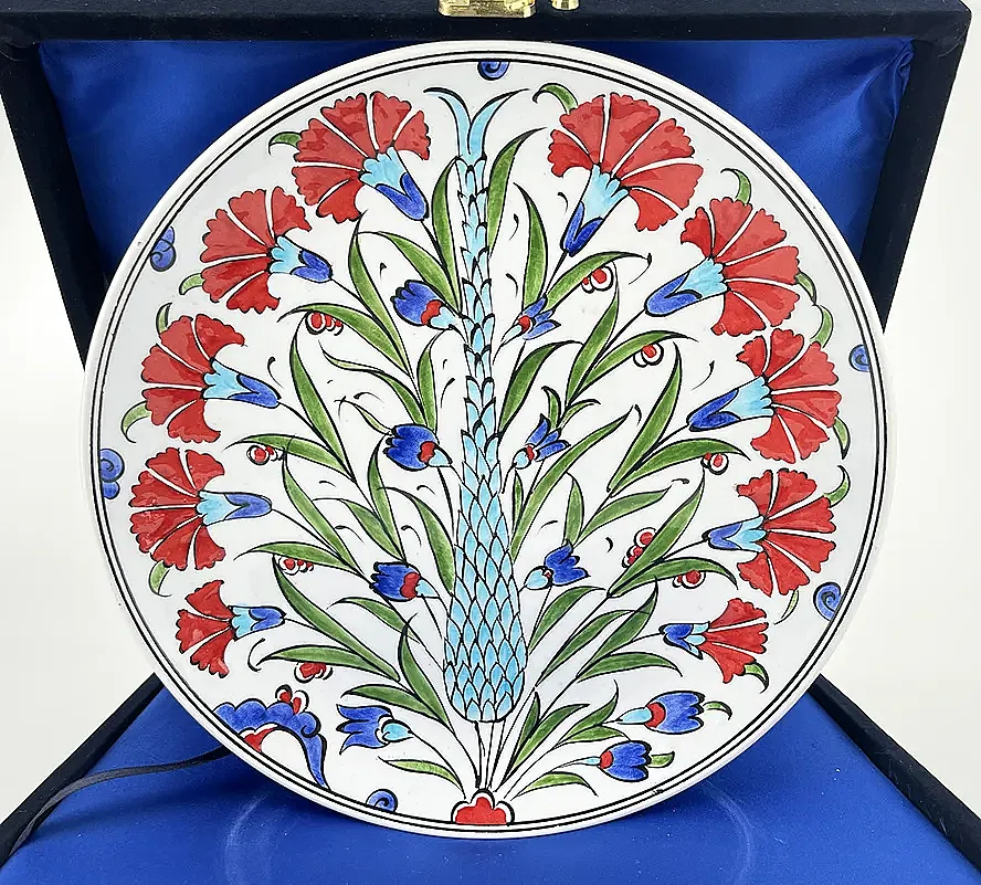 Selvi ve Karanfil Motifli 25 cm İznik Çini Tabak - 1