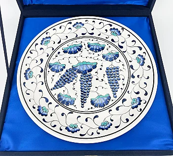 Üzüm Salkımı Motifli Kobalt Turkuaz 30 cm İznik Çini Tabak - Çini Evi (1)
