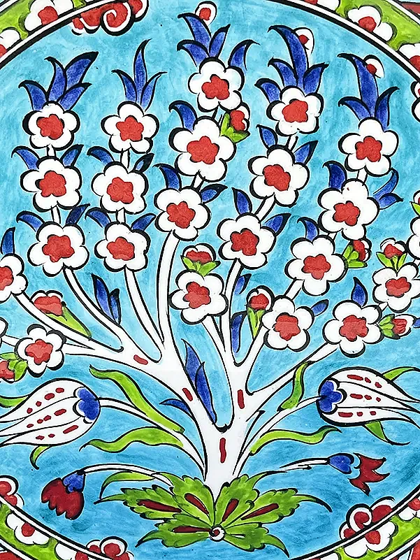 Yaşamın Sonsuzluğu: Turkuaz Zeminli Hayat Ağacı Motifli 25 cm İznik Çini Tabak - 2