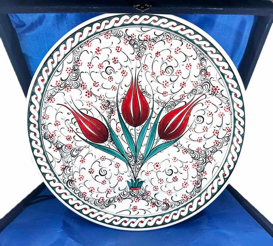 Yükselme Hediyesi 3 Lale, 30cm İznik Çini Tabak - 1